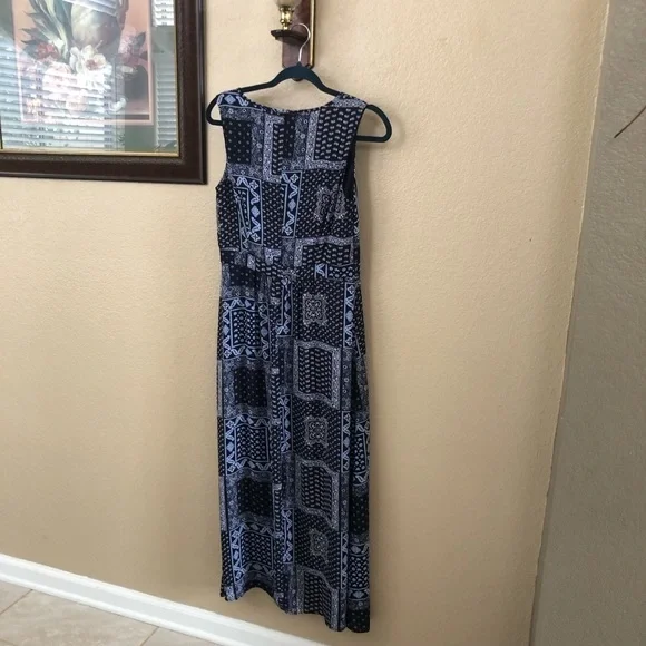 Talbots Printed Maxi Dress Size 8P - Picture 3 of 3